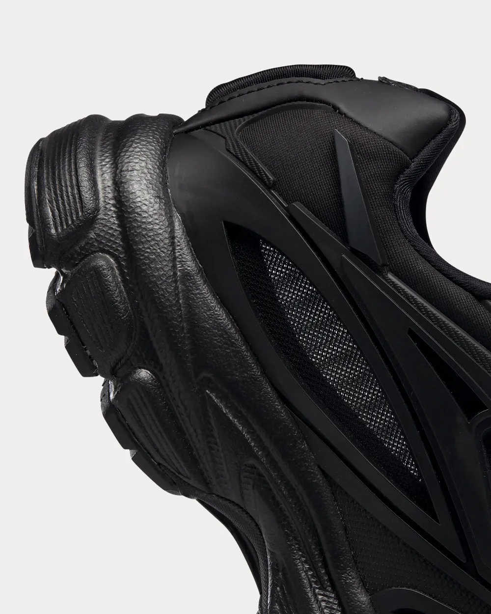 Premier Road Modern Black / Cold Grey Running Shoes