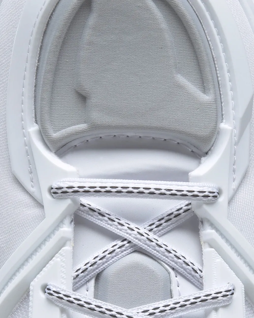 Premier Road Modern Cold Grey / White Running Shoes